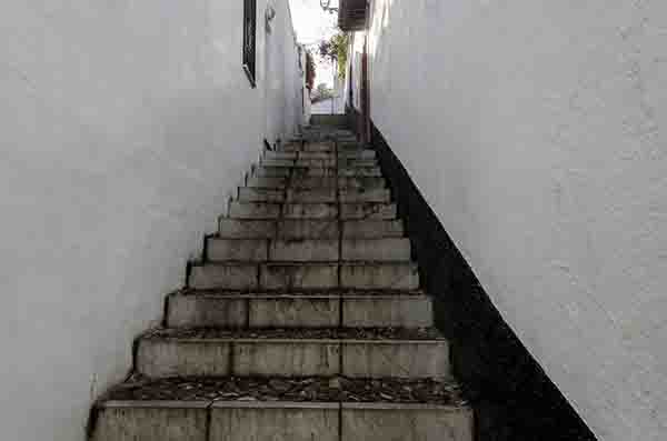 Granada 192 - barrio del Albayzin.jpg